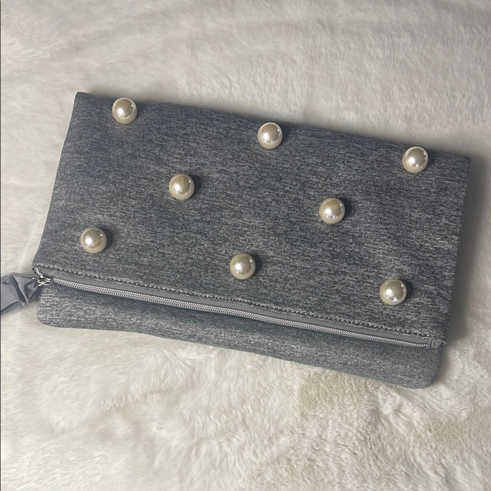 Stella & Dot - Neoprene & Pearl accents- Gray Clutch